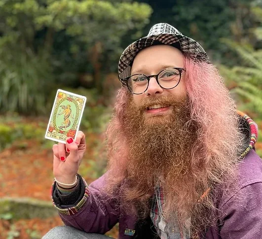 Gord offering tarot Readings in Manchester